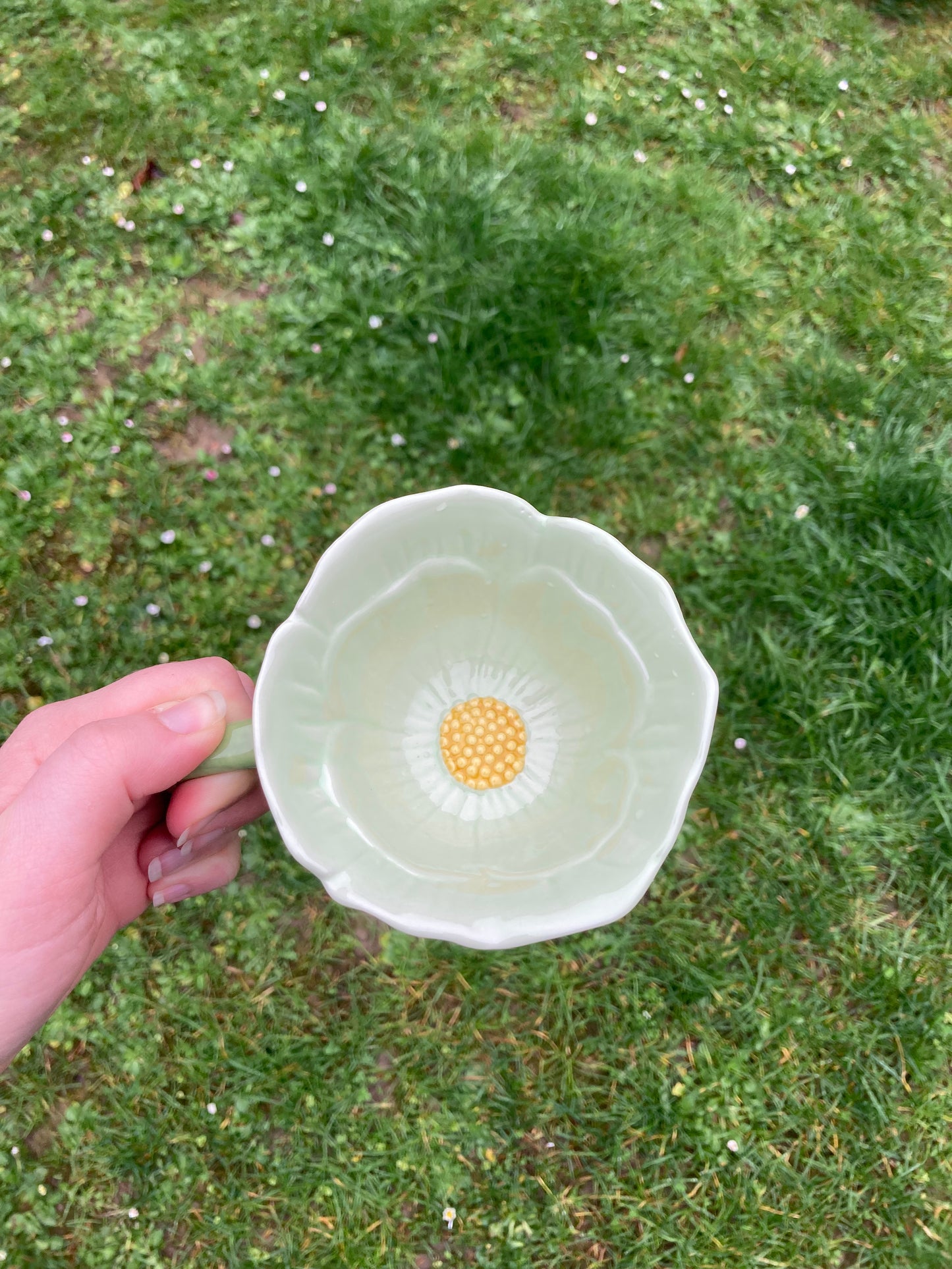 🌸 Tasse Fleur Vert pastel – Douceur Printanière