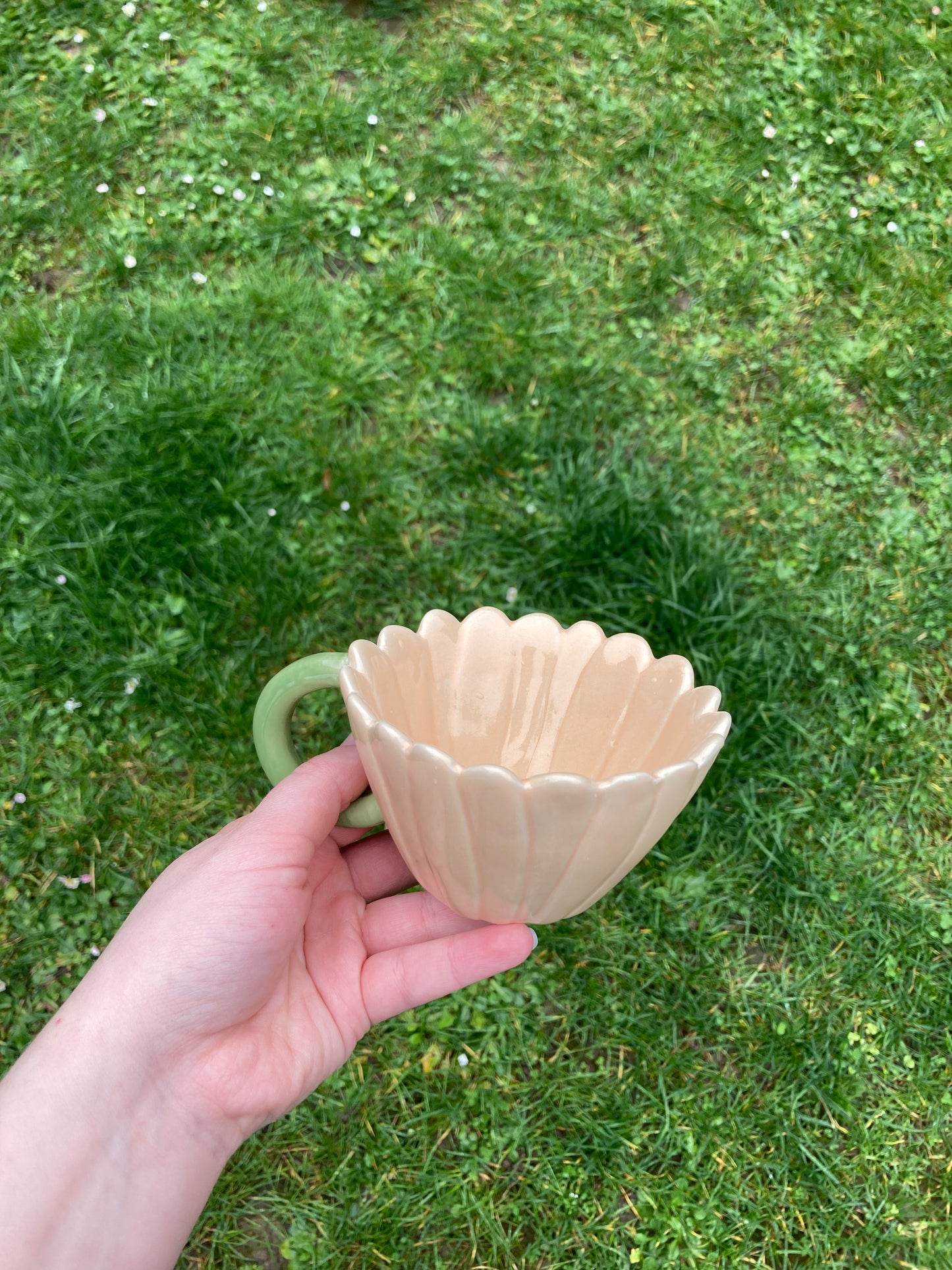 🌸 Tasse Fleur Tournesol abricoté – Douceur Printanière
