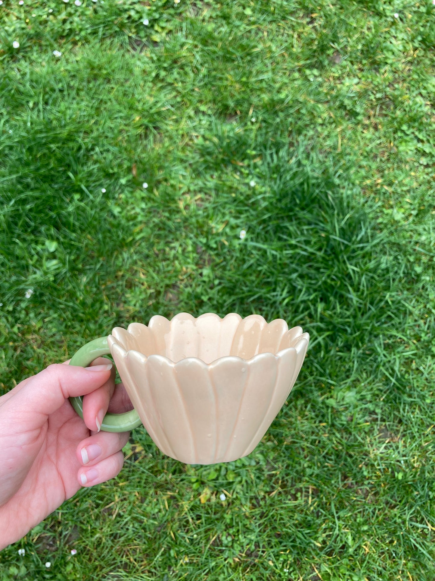 🌸 Tasse Fleur Tournesol abricoté – Douceur Printanière